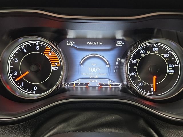 Used 2019 Diamond Black Crystal Pearlcoat Jeep Limited image 18