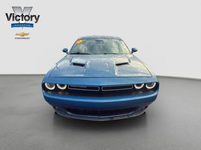 Used 2020 Dodge Challenger SXT with VIN 2C3CDZGG8LH185508 for sale in Kansas City