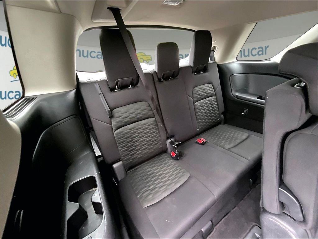 Used 2022 Red Nissan SV image 17