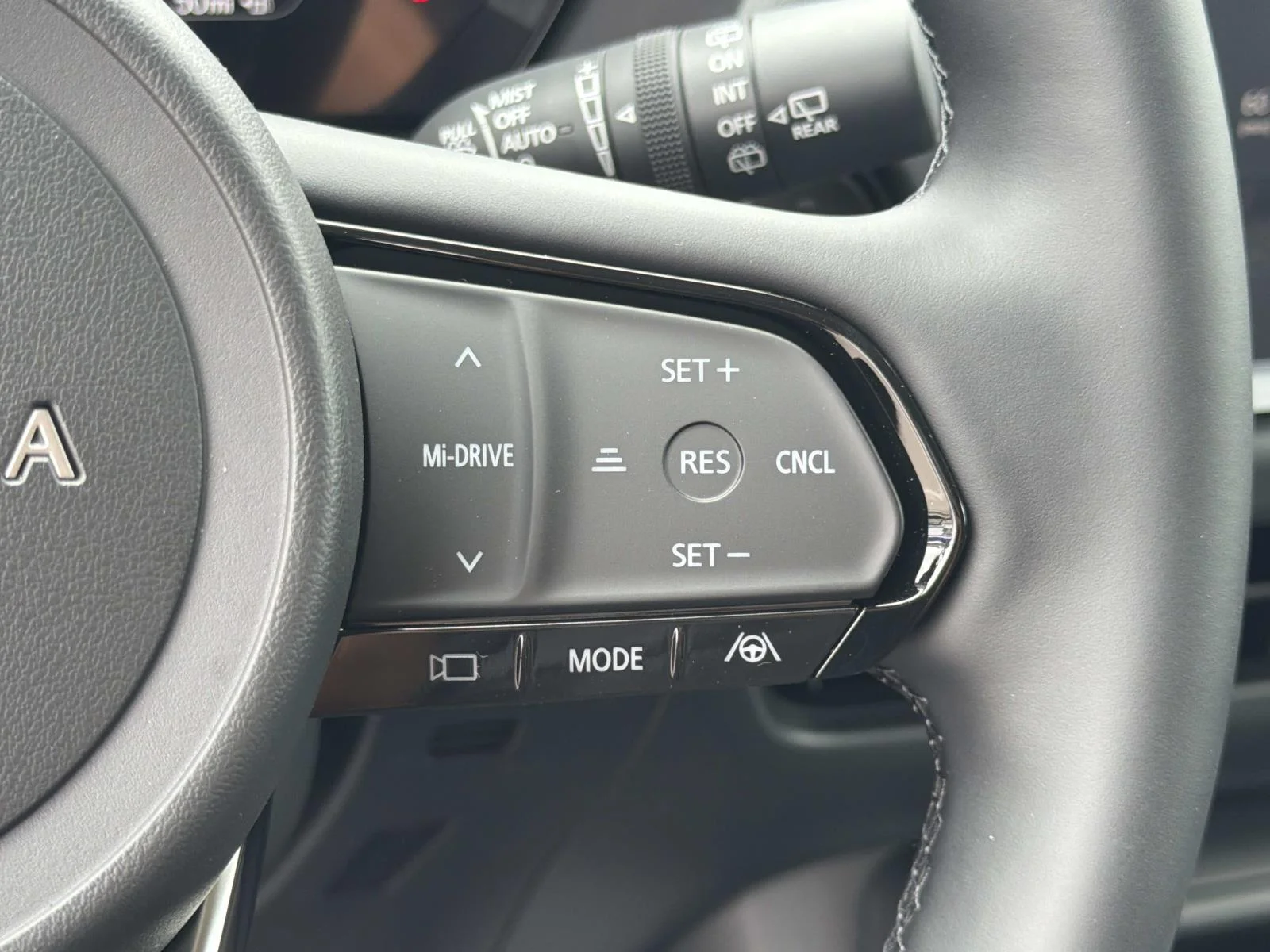 New 2026 Wind Chill Pearl Mazda 2.5 Turbo Premium Plus AWD image 33