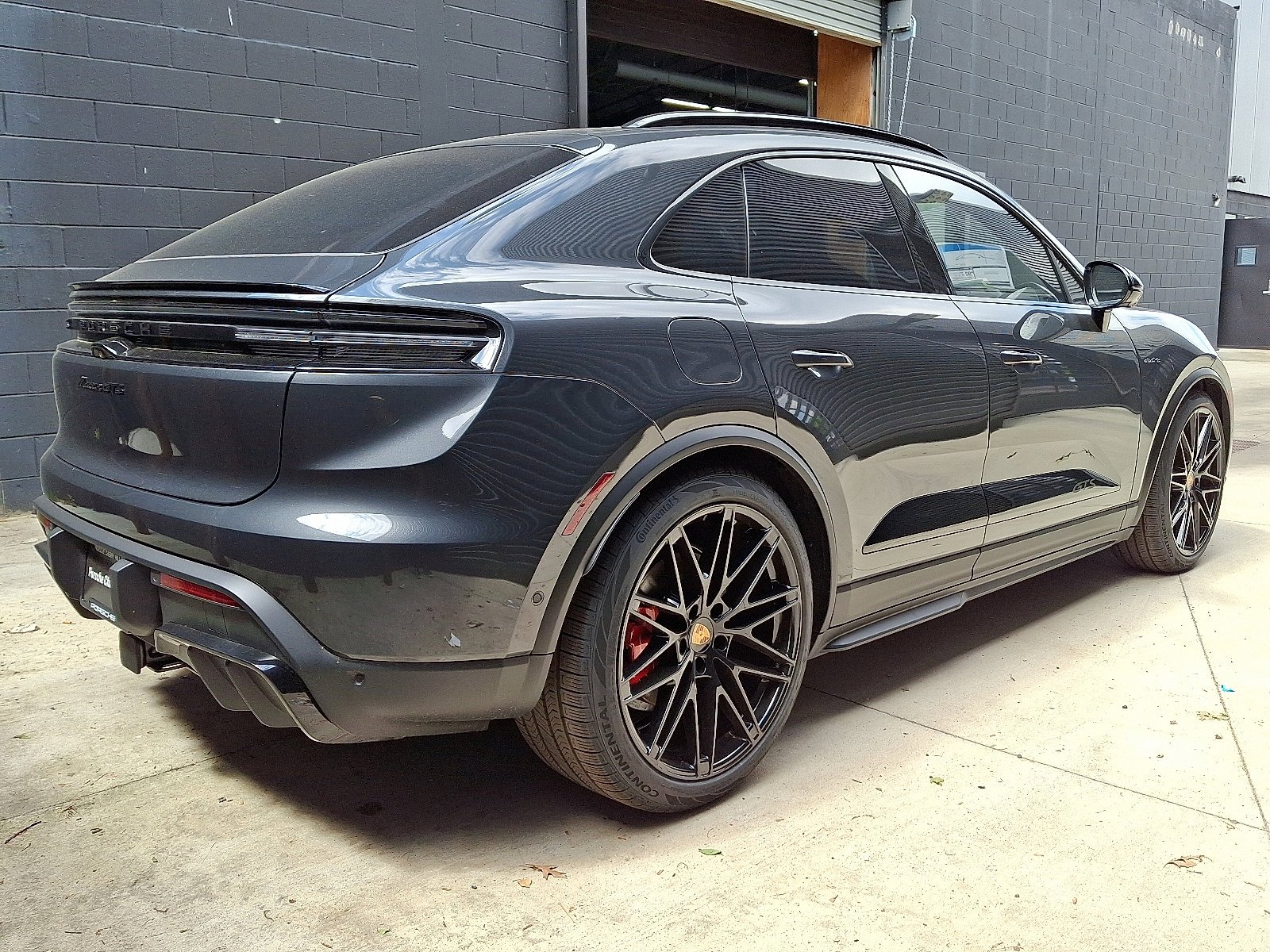 2026 Porsche Macan GTS - Photo 7