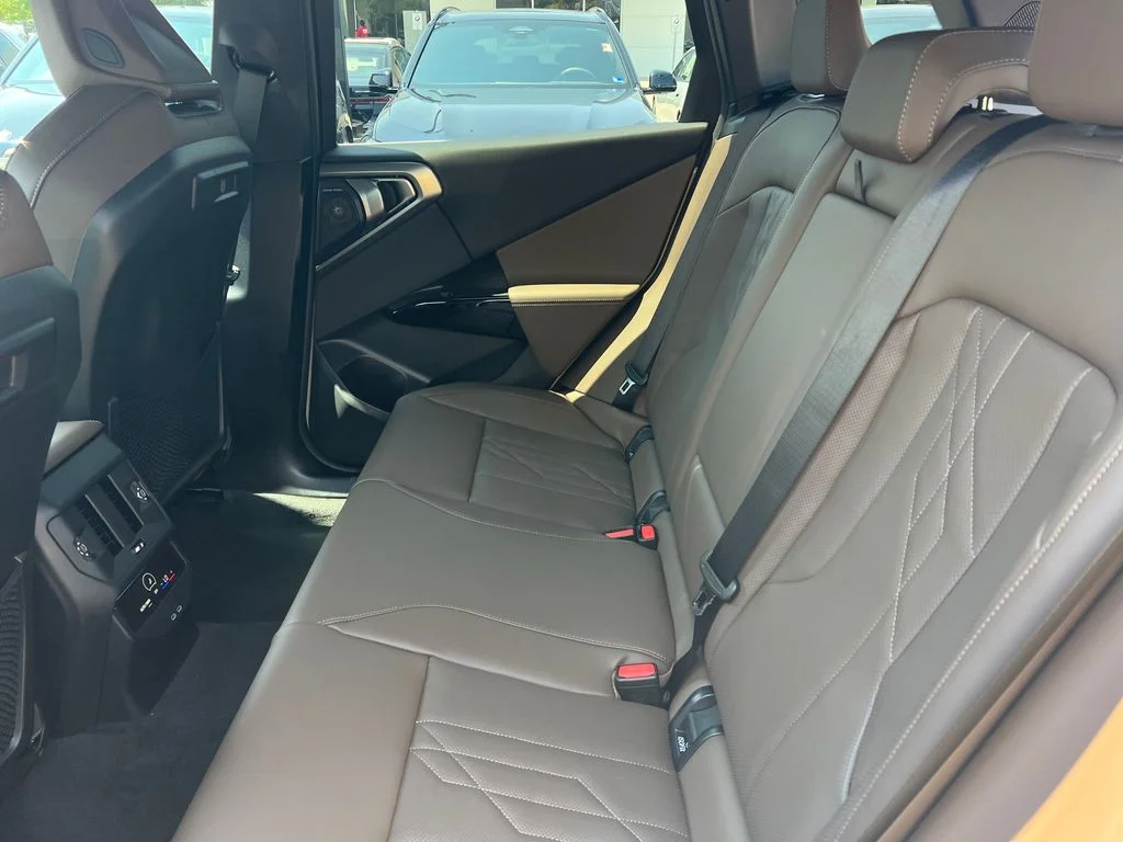 New 2026 Beige BMW 30 xDrive image 24