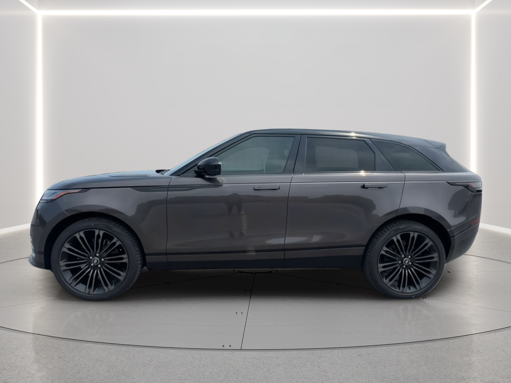 Used 2026 Gray Land Rover Dynamic SE image 3