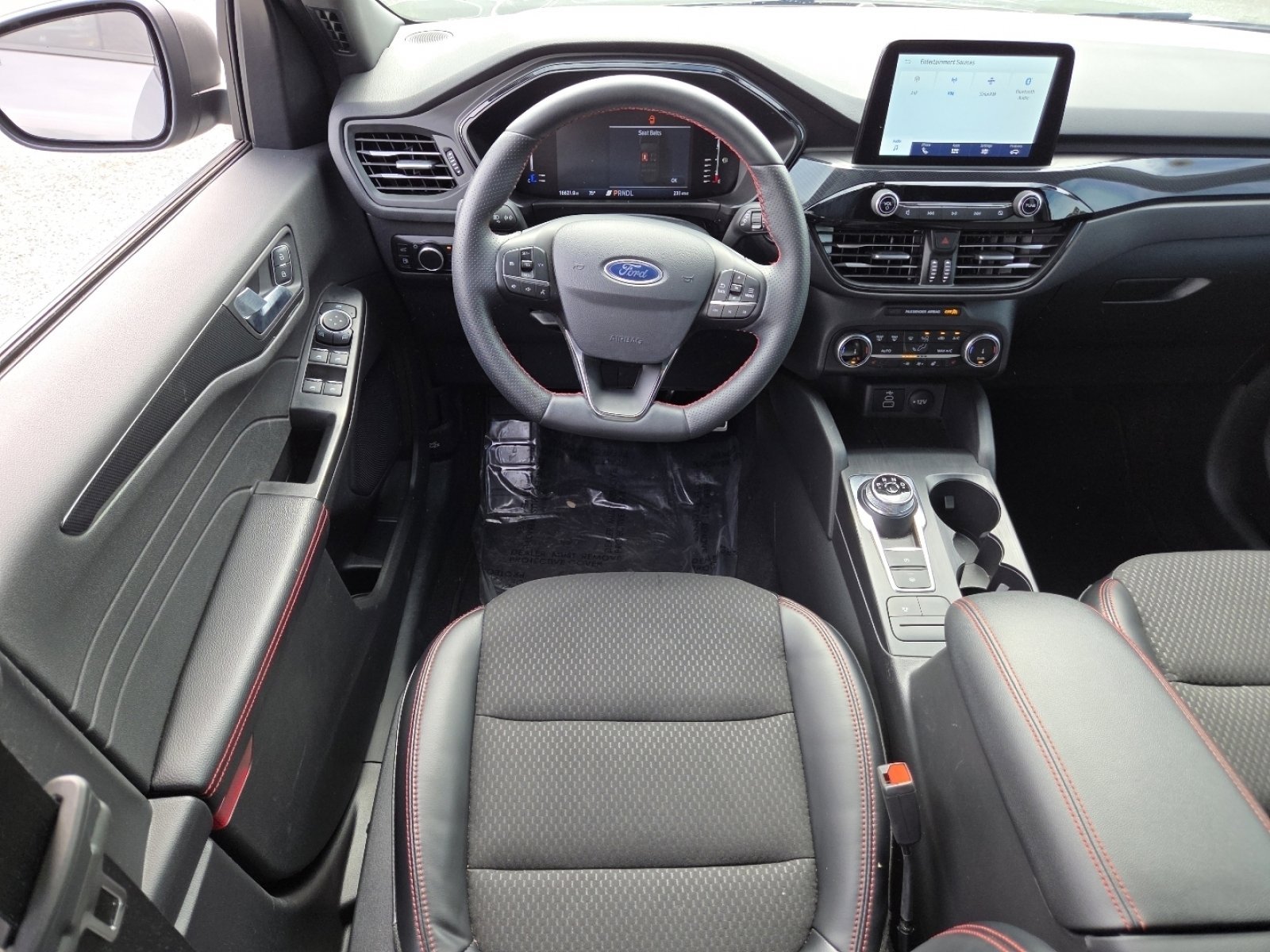 2024 Ford Escape ST-Line - Photo 28