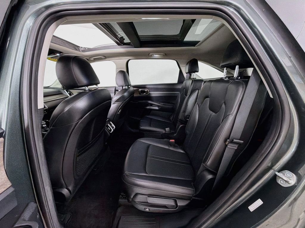 Used 2023 Aruba Green Kia X-Line EX image 25