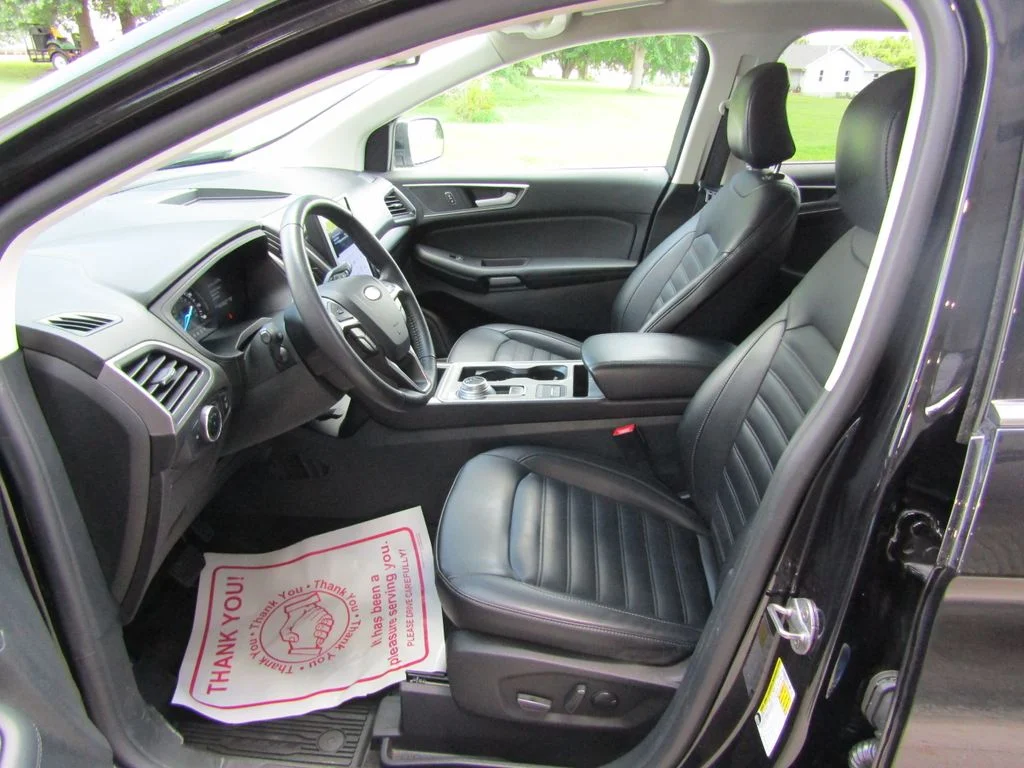 Used 2024 Black Ford SEL image 22