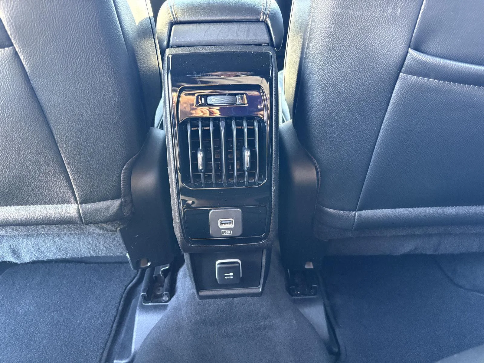 Used 2022 Redline Pearlcoat Jeep (RED) Edition image 29