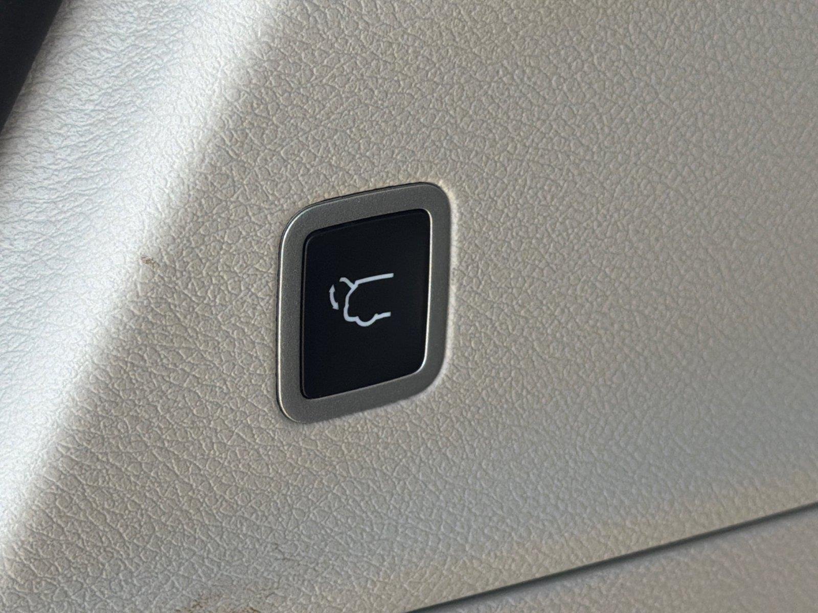 Used 2024 Fathom Blue Pearlcoat Chrysler Touring L image 34