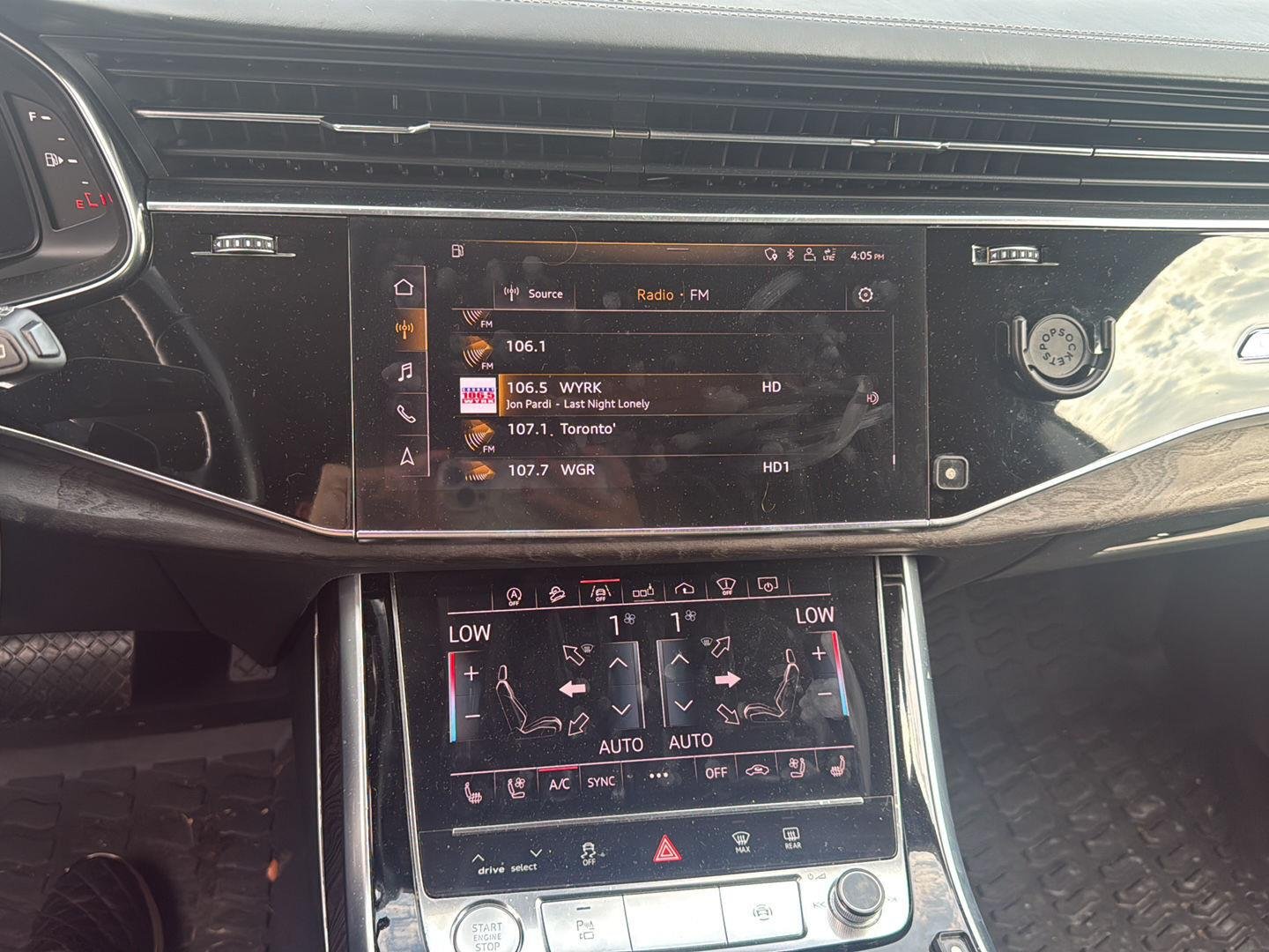 Used 2019 Daytona Gray Pearl Effect Audi Prestige image 11