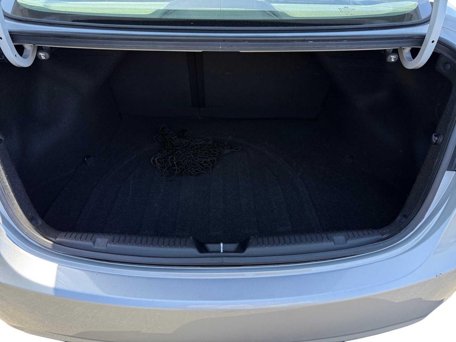 Used 2012 Shimmering Silver Metallic Hyundai GLS image 17