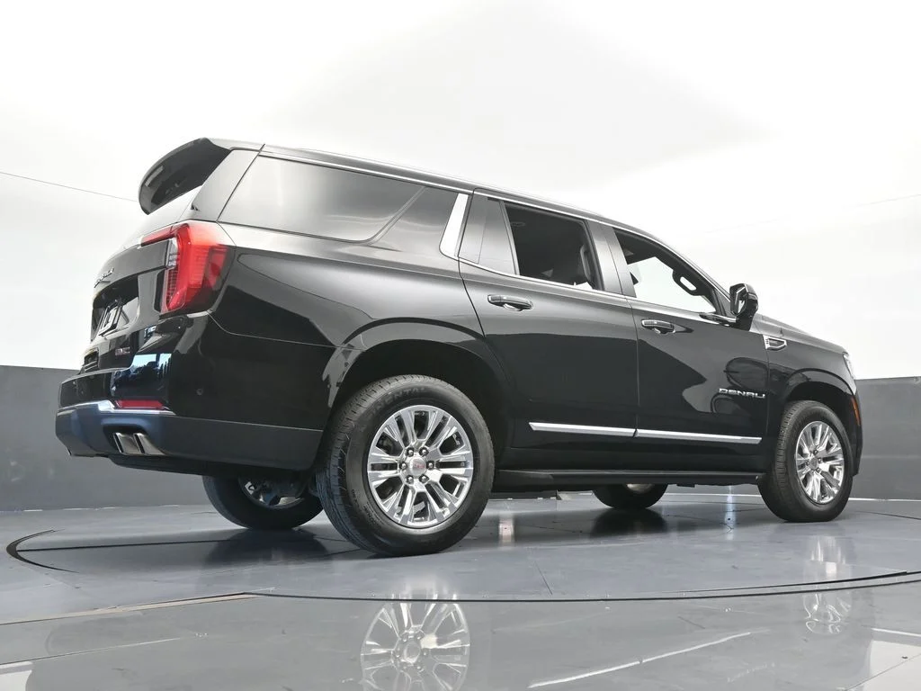 2025 GMC Yukon Denali - Photo 67