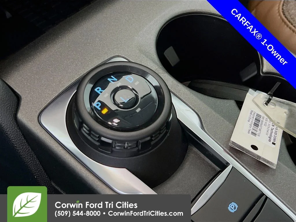Used 2025 Gray Metallic Ford Outer Banks image 10