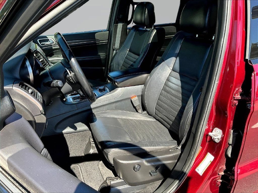 Used 2020 Red Jeep Limited X image 23