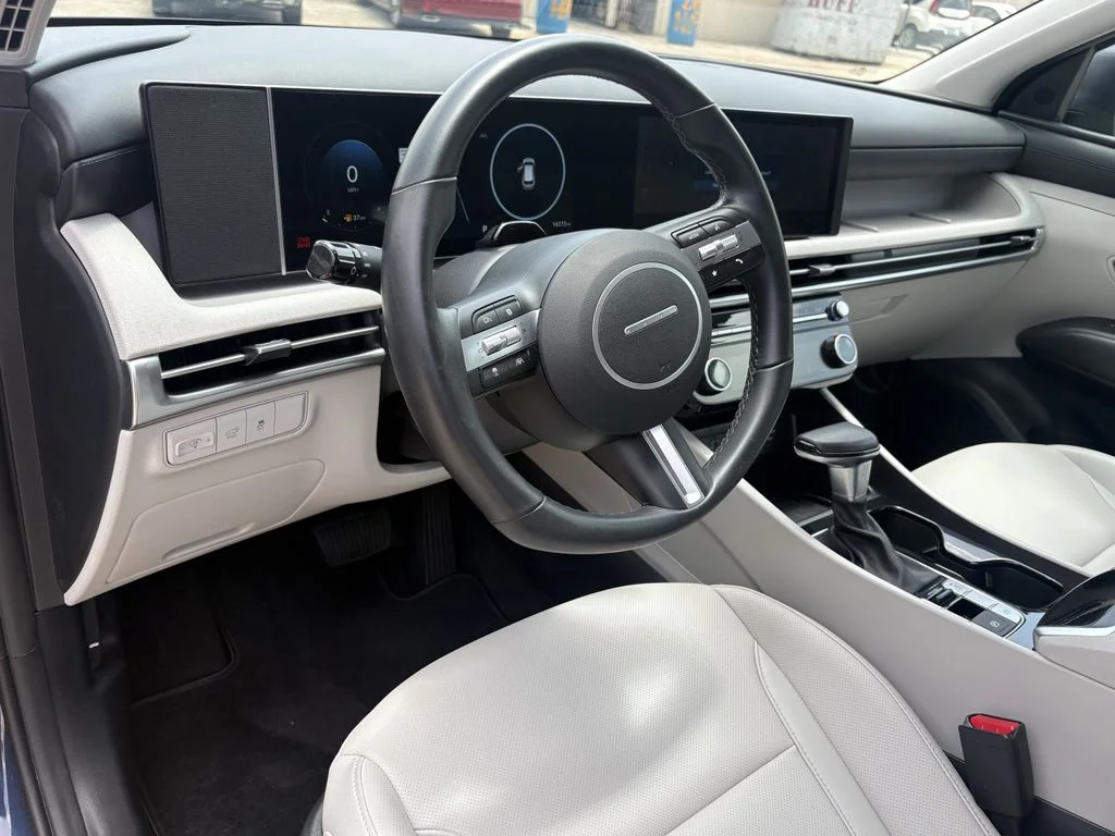Used 2025 Atlantis Blue Hyundai SEL Convenience image 14