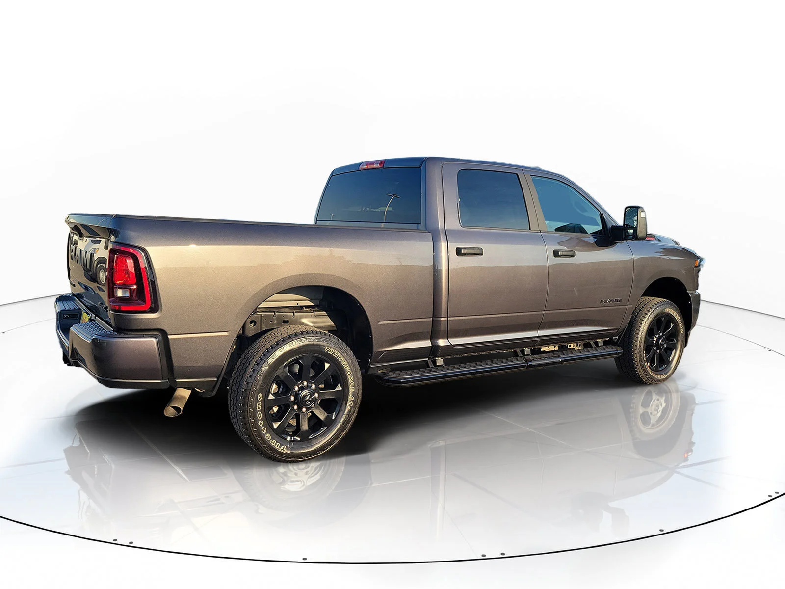 Certified Used 2025 Gray Ram Big Horn image 2