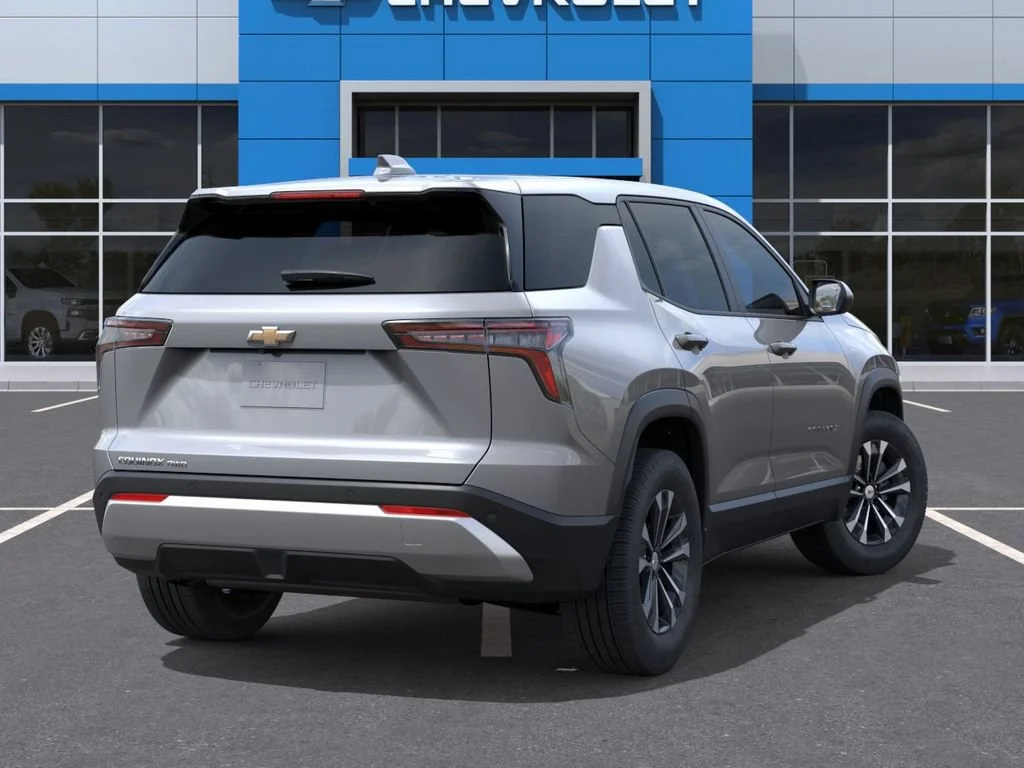 2027 Chevrolet Equinox LT - Photo 4
