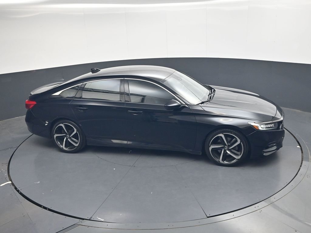 Used 2018  Honda Sport image 31
