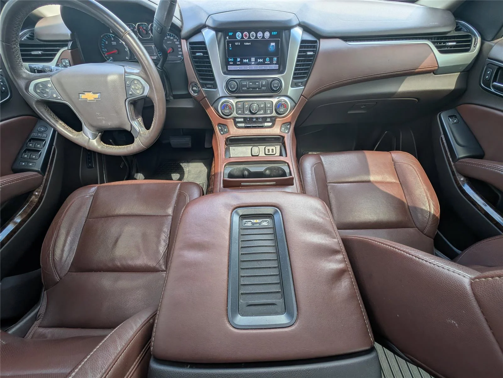 Used 2016 Iridescent Pearl Tricoat Chevrolet LTZ image 19