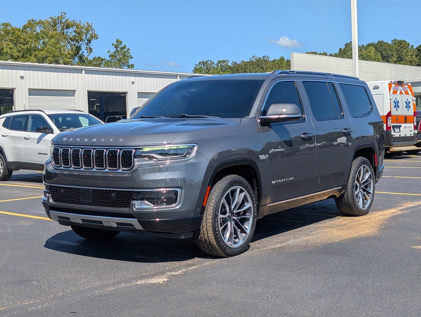 Used 2022 Baltic Gray Metallic Clearcoat Jeep Series III image 1