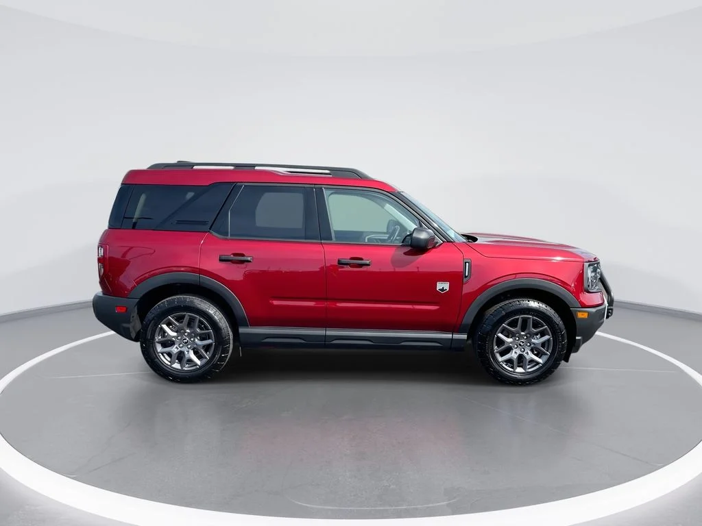 Used 2025 Red Ford Big Bend image 9