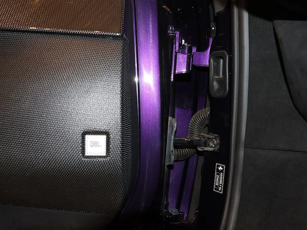 Certified Used 2025 Viola Hong Kong Ferrari  image 84