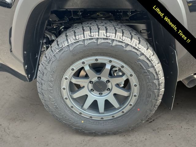 New 2026 Midnight Black Metallic Toyota SR5 image 14