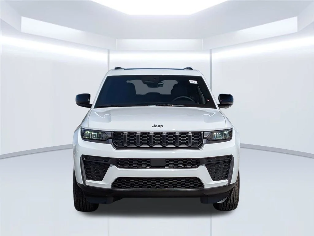 New 2026 White Jeep Altitude image 11