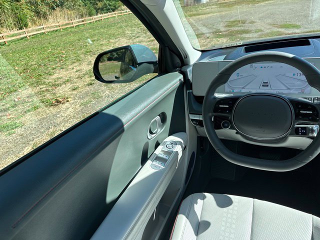 2024 Hyundai IONIQ 5 Limited - Photo 26