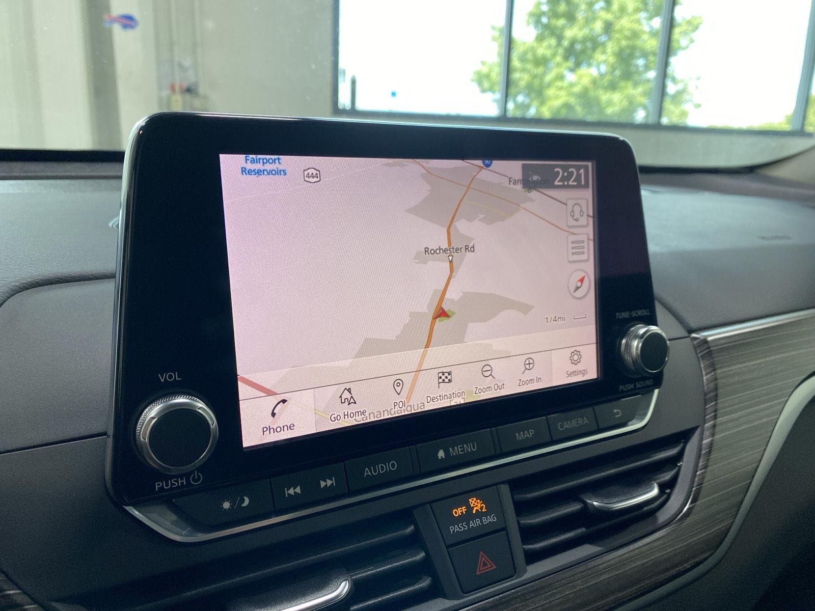 Used 2019 Super Black Nissan 2.5 SL image 25