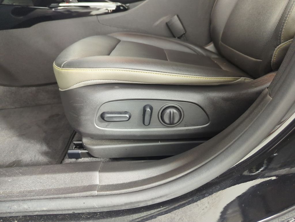 Used 2025 Black Chevrolet ACTIV image 13