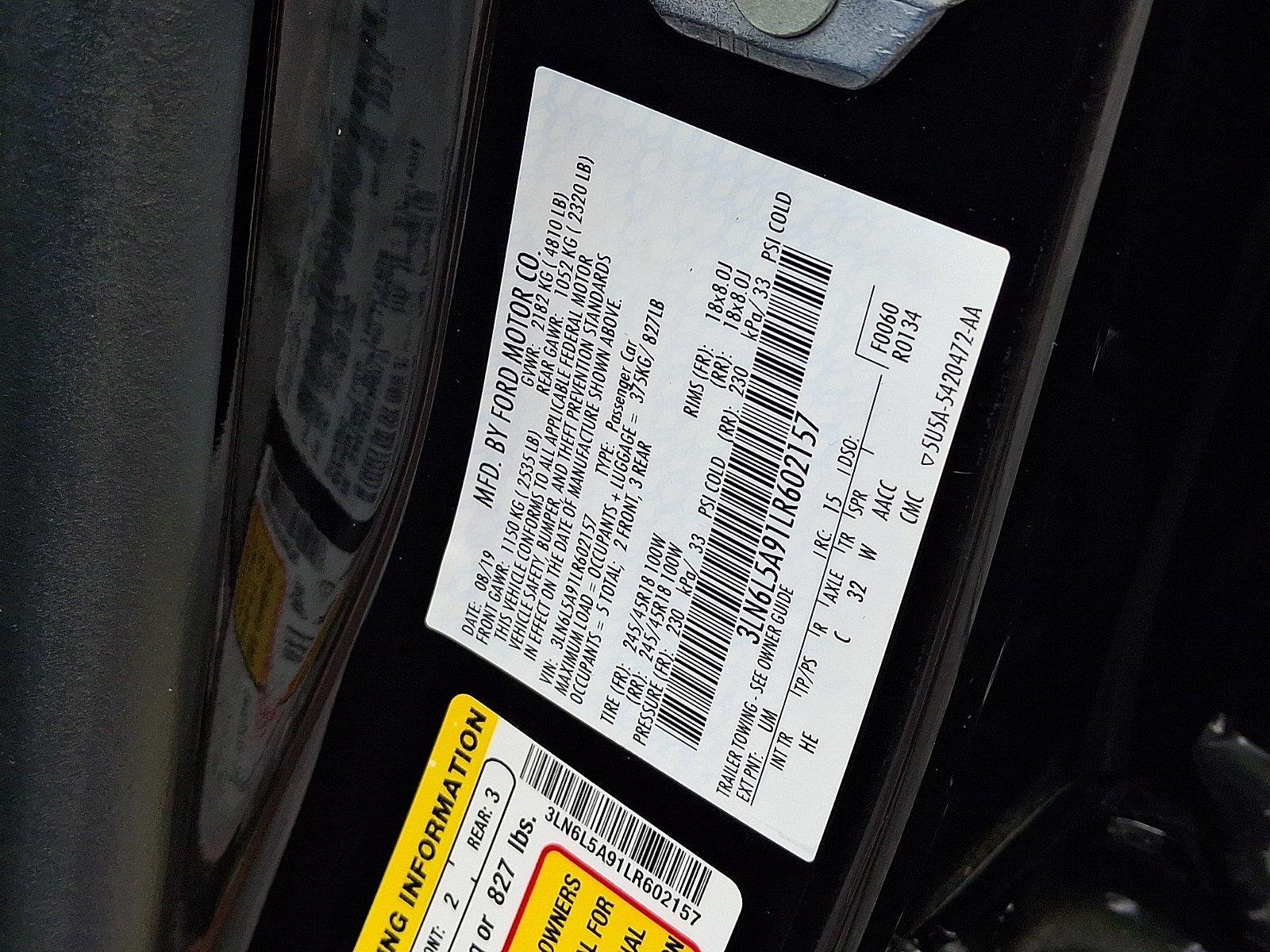 Used 2020 Infinite Black Metallic Lincoln Standard image 25