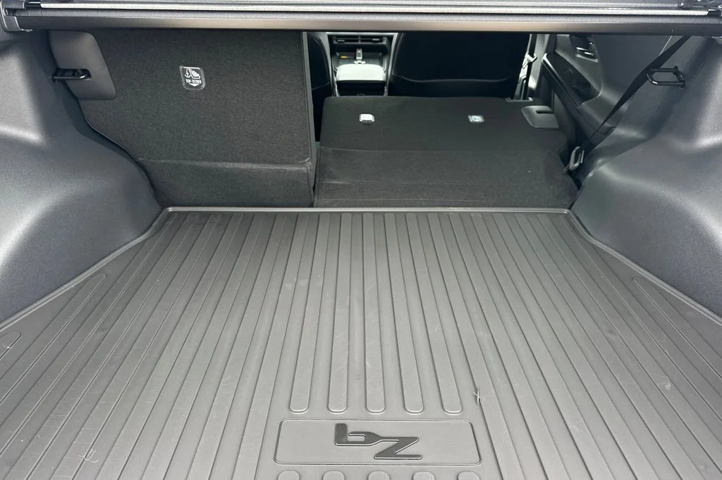 New 2026 Heavy Metal <sup>1</sup> Toyota  XLE image 15