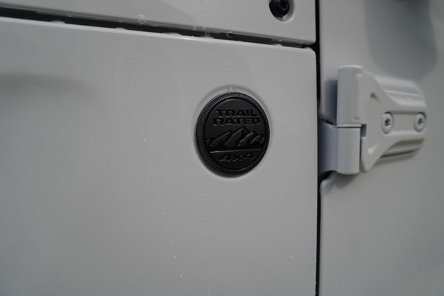 New 2026 Bright White Clearcoat Jeep Sport S image 11