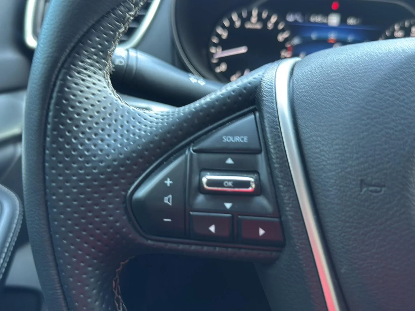 Used 2021 Gun Metallic Nissan SV image 19