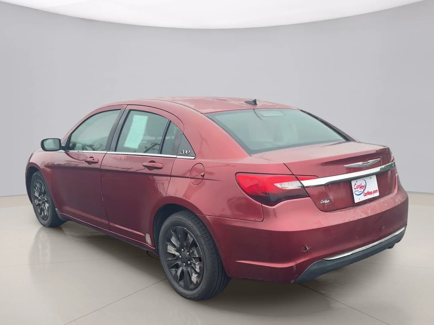 Used 2014 Red Chrysler LX image 3