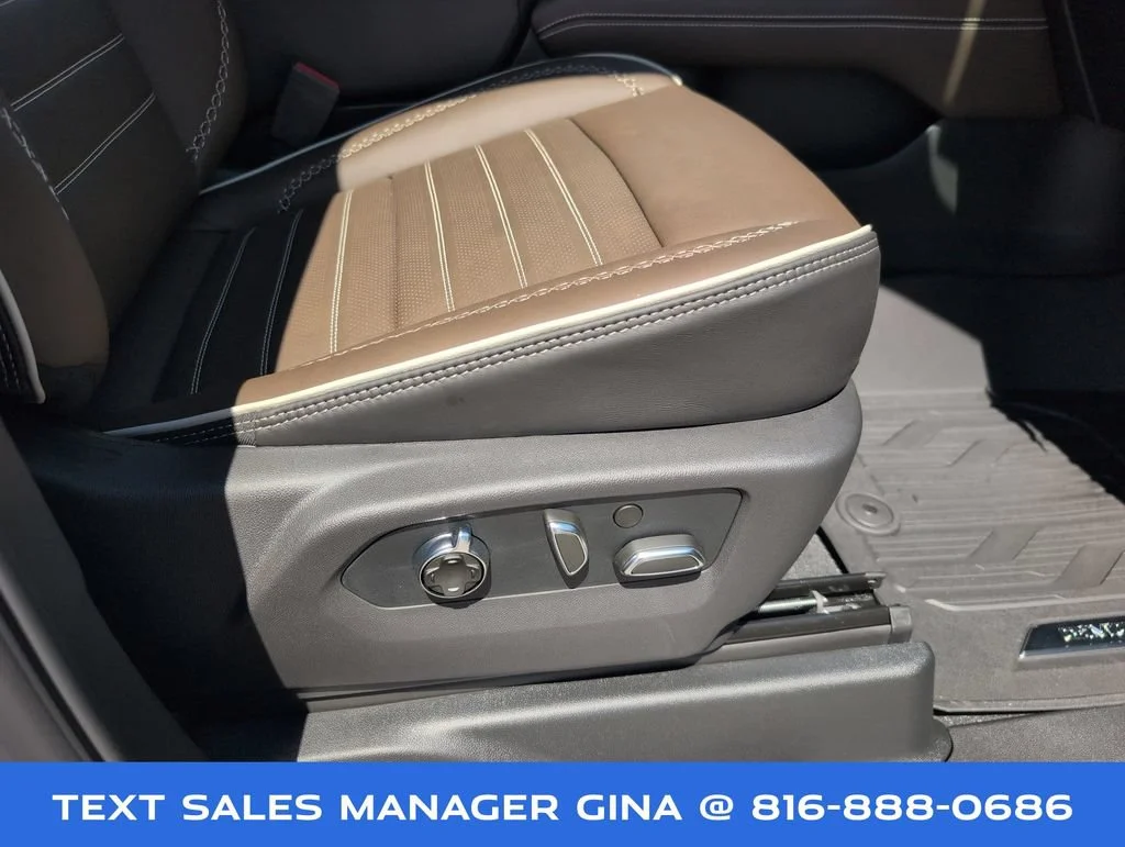 New 2026 Glacier White Tricoat GMC Denali Ultimate image 46