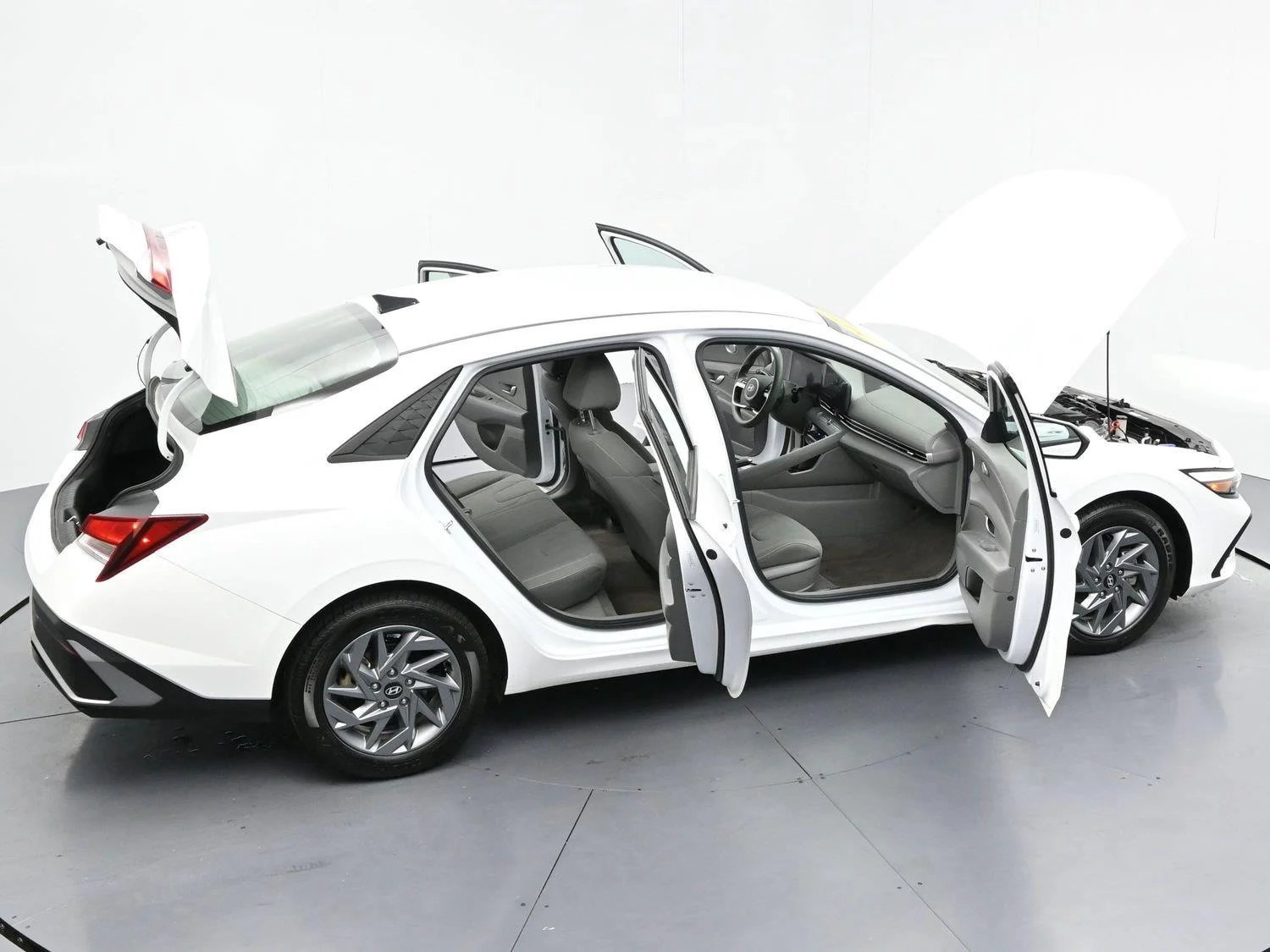 Used 2024 Serenity White Hyundai SEL image 38