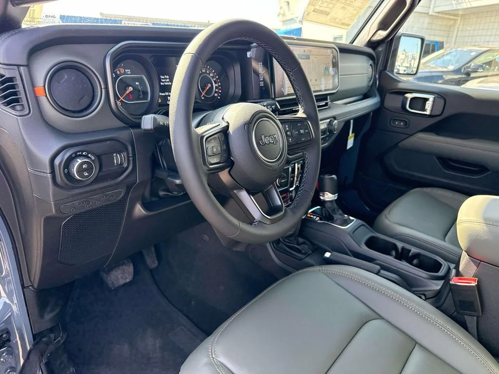 New 2026 Gray Jeep Mojave X image 24