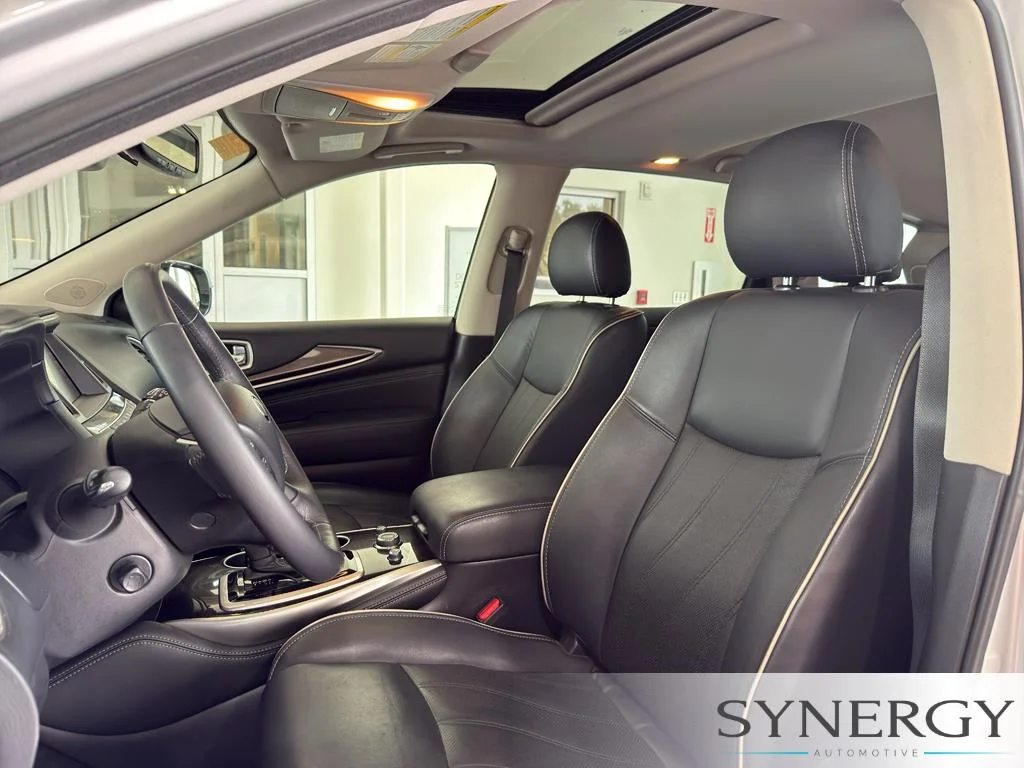 Used 2019 Liquid Platinum INFINITI LUXE image 26