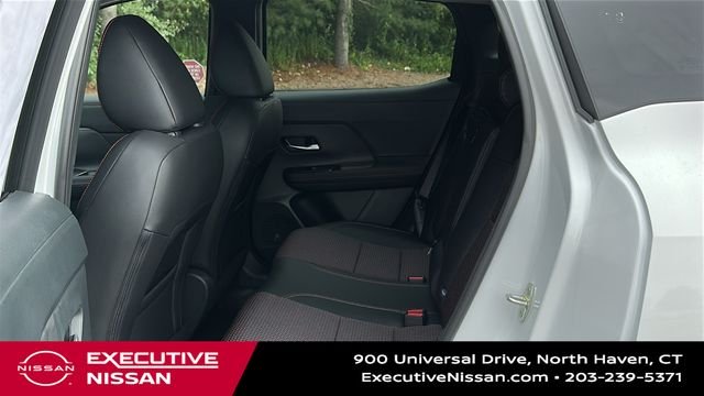 Used 2025 White Nissan SR image 22