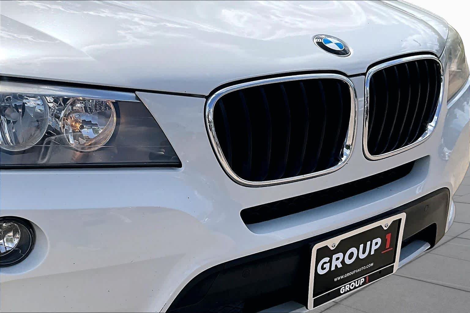 Used 2013 Alpine White BMW xDrive28i image 29