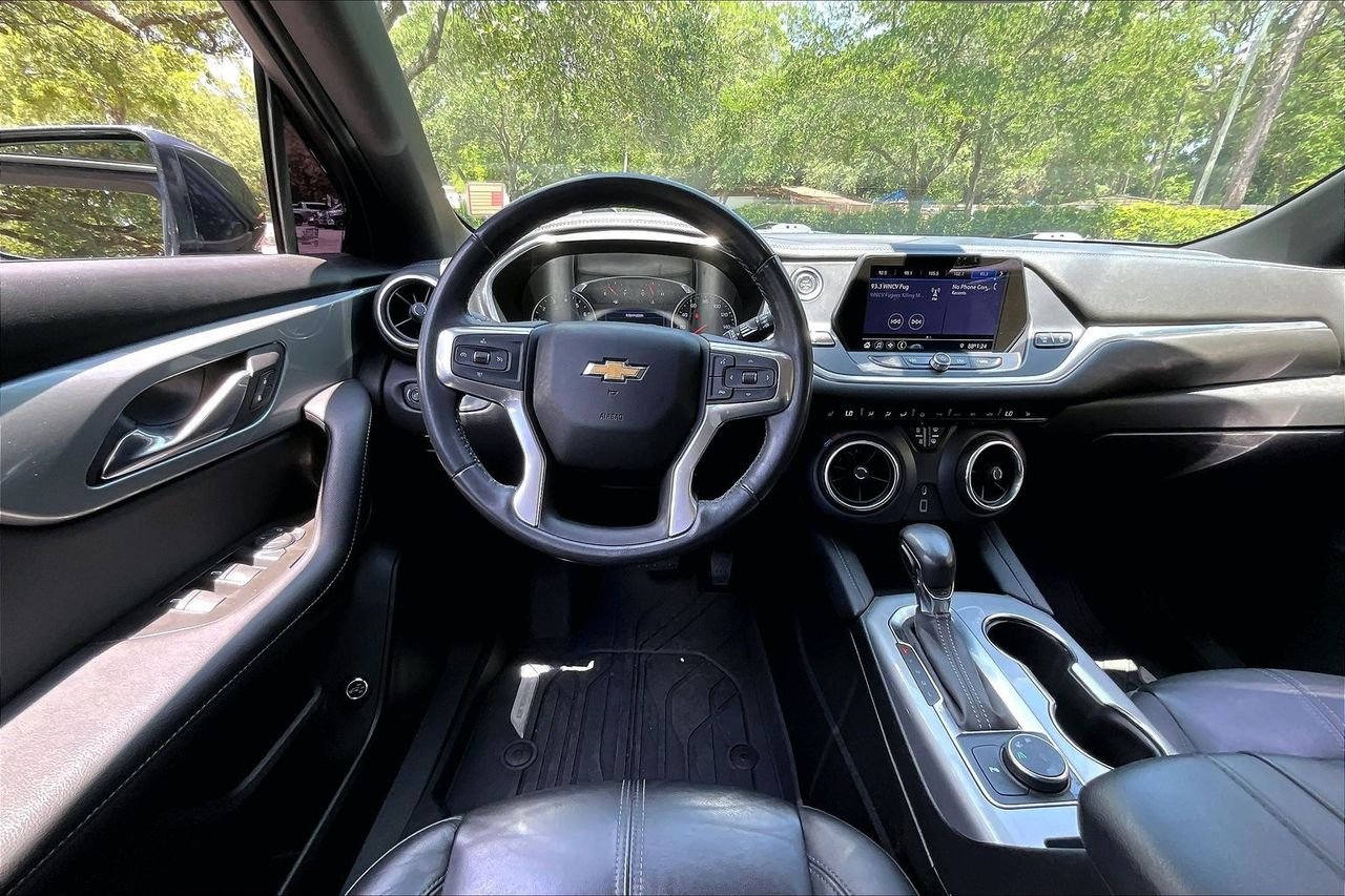 Used 2020 Gray Chevrolet LT image 8