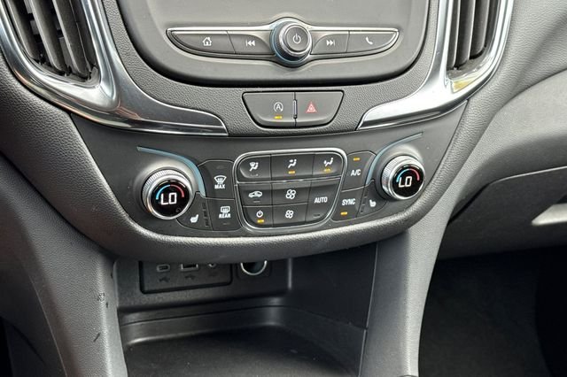 Used 2024 Gray Chevrolet LT image 21