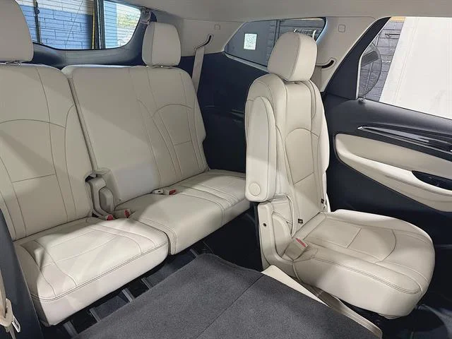 Used 2024 White Frost Tricoat Buick Essence image 24