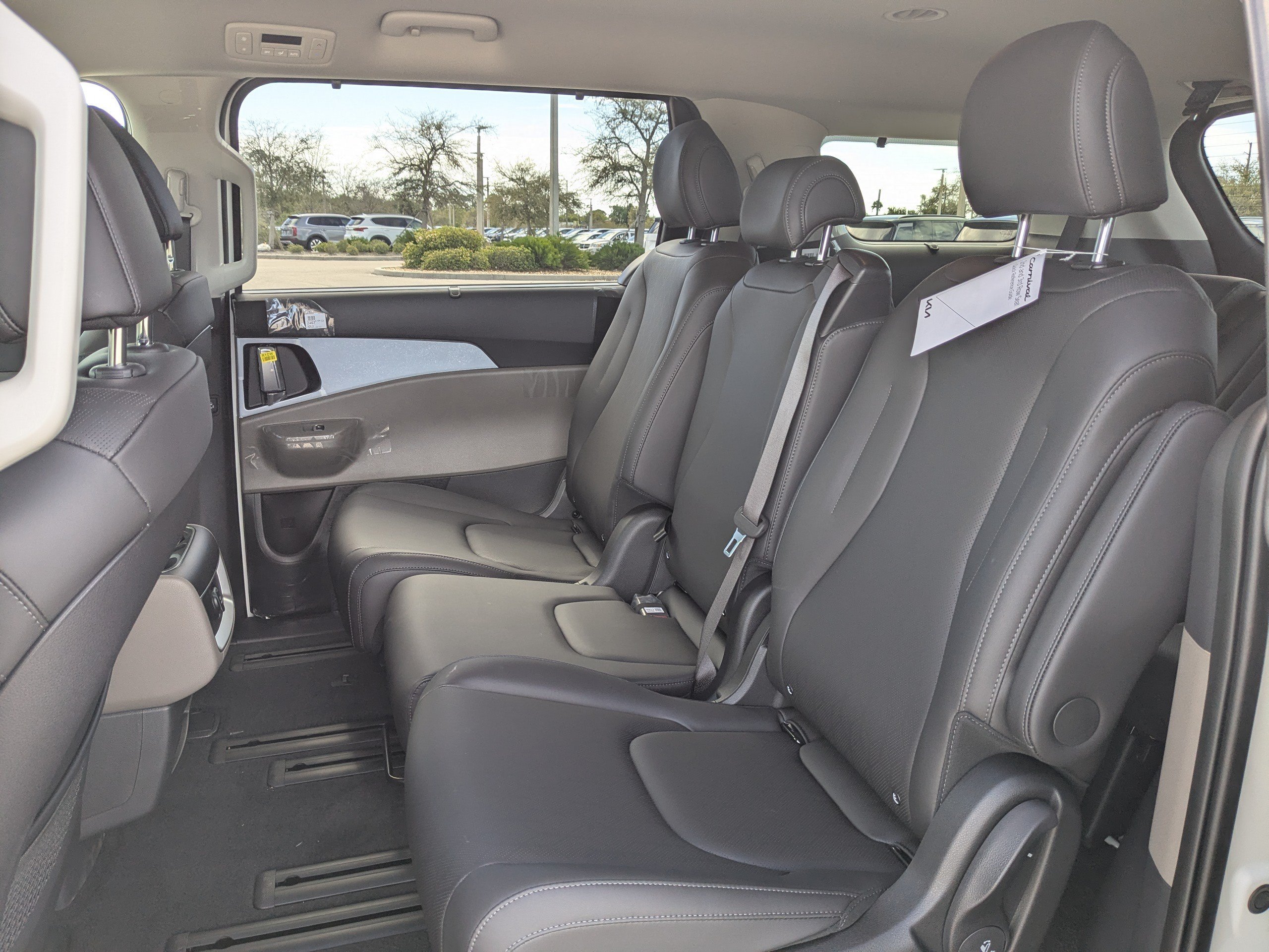 New 2026 Snow White Pearl Kia EX image 18