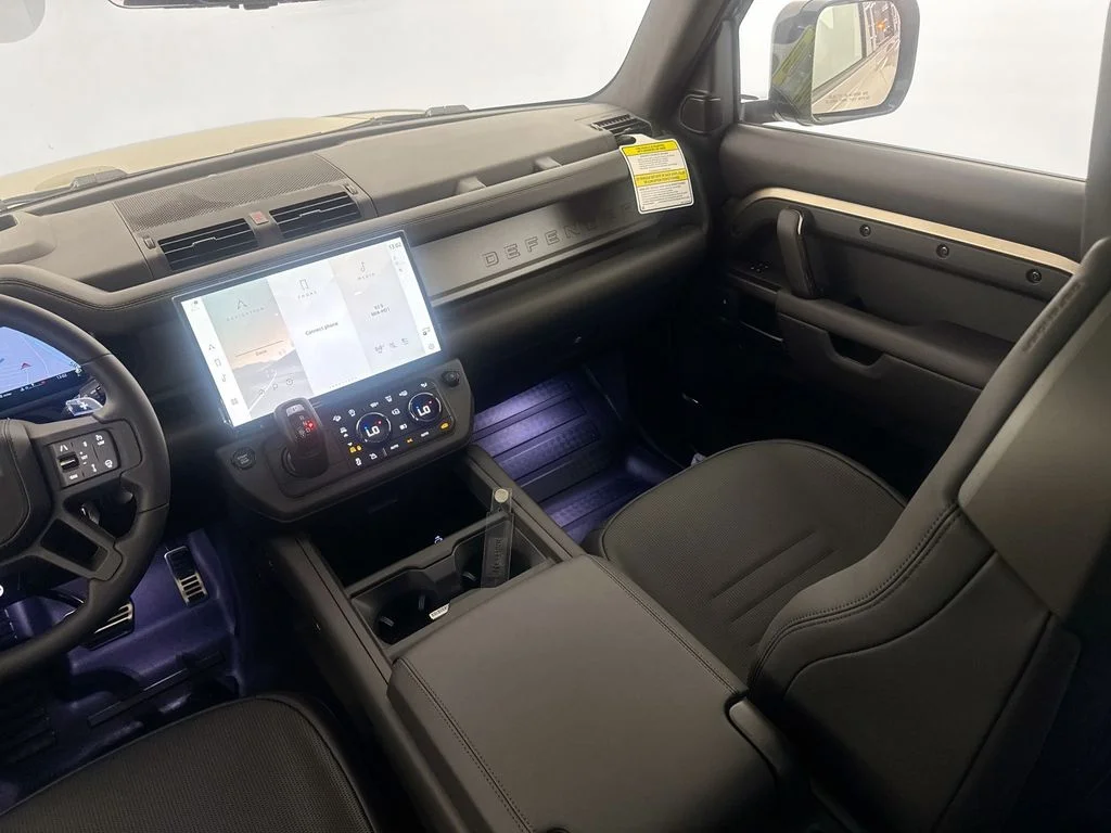New 2026 Petra Copper Land Rover OCTA image 21