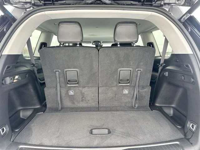 Used 2024 Gray Jeep Limited image 24
