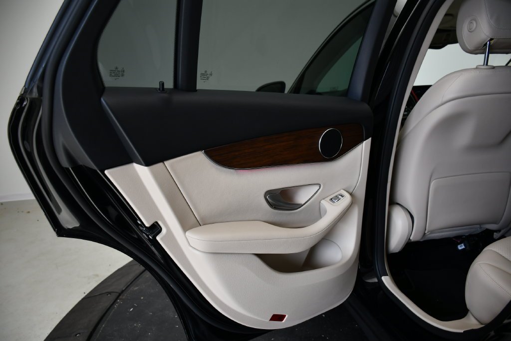 Certified Used 2022 Black Mercedes-Benz GLC 300 image 42