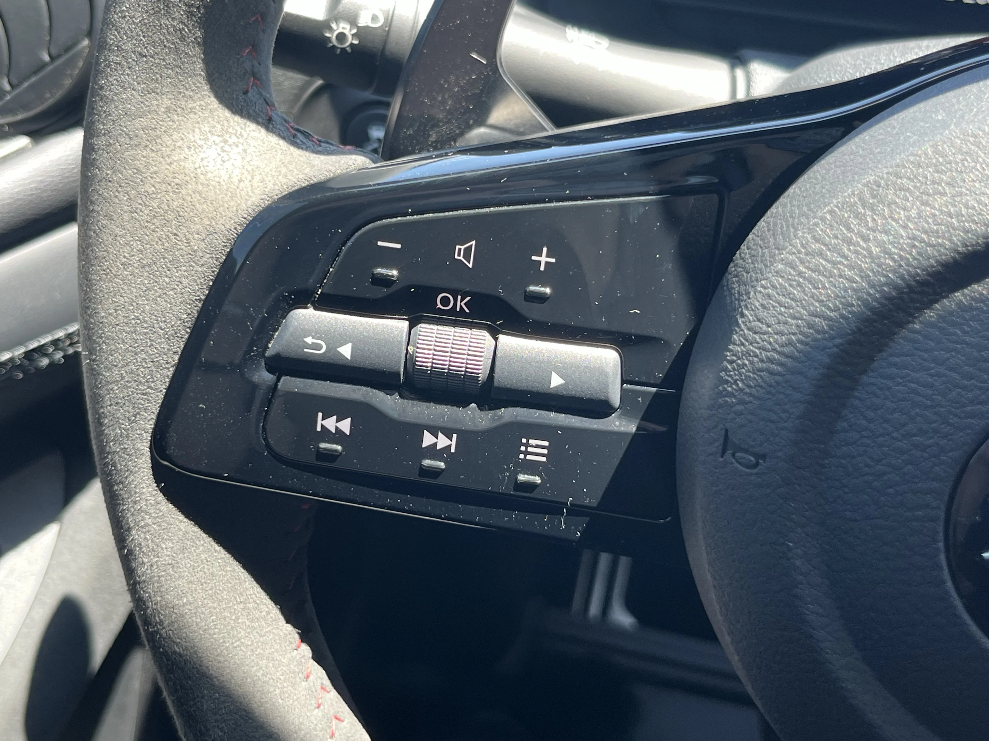 Used 2024 Black Diamond Pearl Nissan NISMO image 21