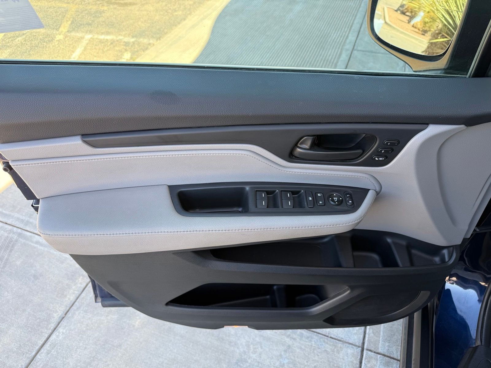 2024 Honda Odyssey EX-L - Photo 11
